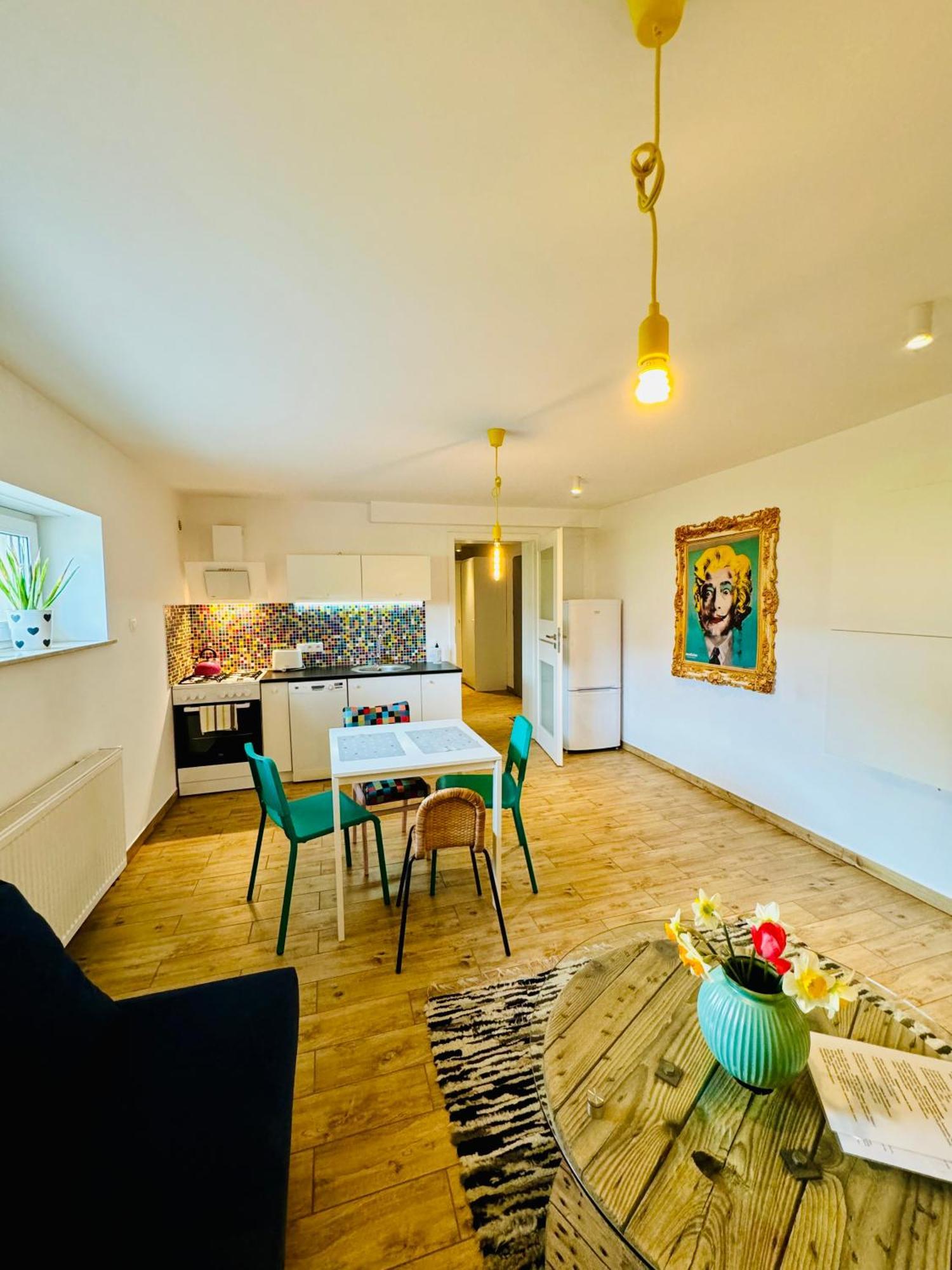 Design Apartments Ostrow Wielkopolski Bagian luar foto