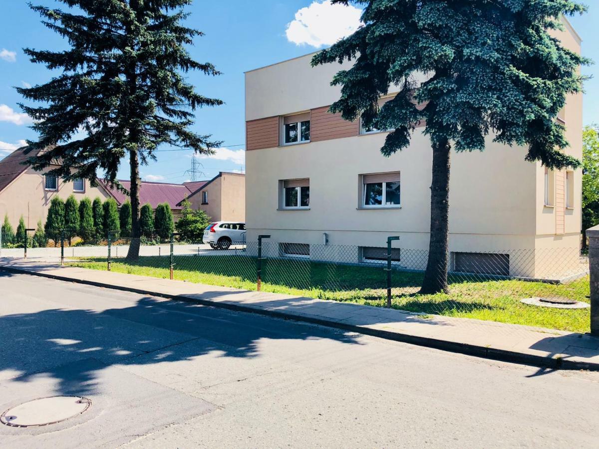Design Apartments Ostrow Wielkopolski Bagian luar foto