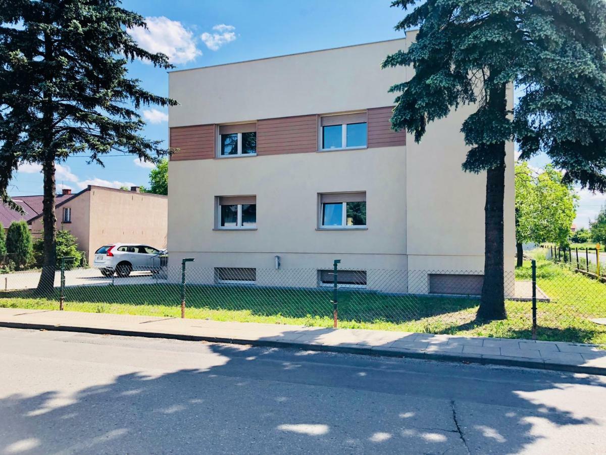 Design Apartments Ostrow Wielkopolski Bagian luar foto